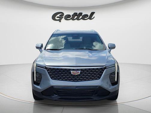 Argent Silver Metallic 2025 Cadillac XT4 Premium Luxury