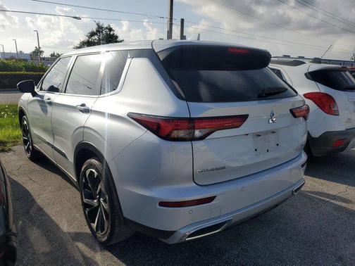 2022 Mitsubishi Outlander SE 2.5 2WD