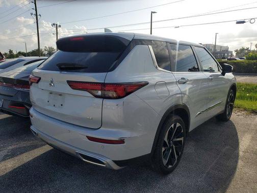 2022 Mitsubishi Outlander SE 2.5 2WD