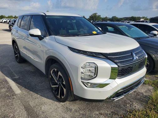 2022 Mitsubishi Outlander SE 2.5 2WD