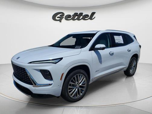iridescent white tricoat 2026 Buick Enclave Avenir FWD