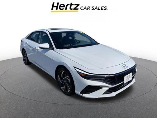 2025 Hyundai ELANTRA SEL