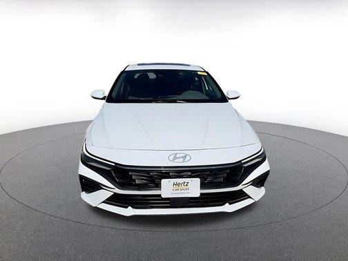 2025 Hyundai ELANTRA SEL