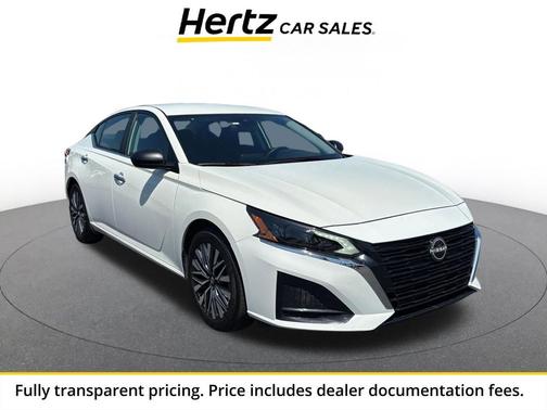 Glacier White 2025 Nissan Altima SV FWD