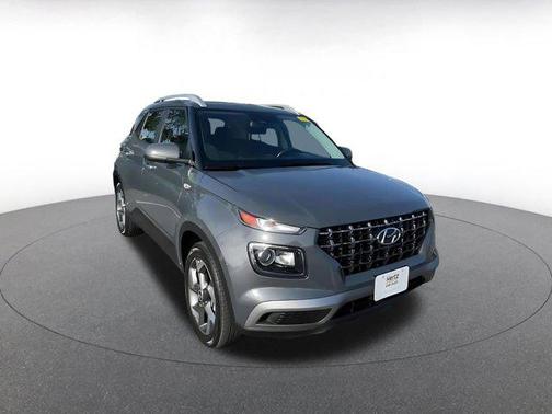 Ecotronic Gray 2025 Hyundai VENUE SEL