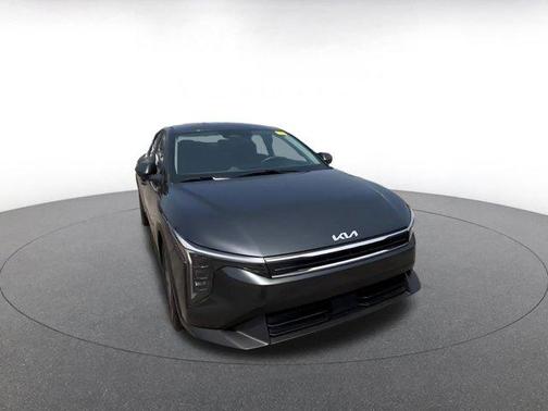 Interstellar Gray 2025 Kia K4 LXS