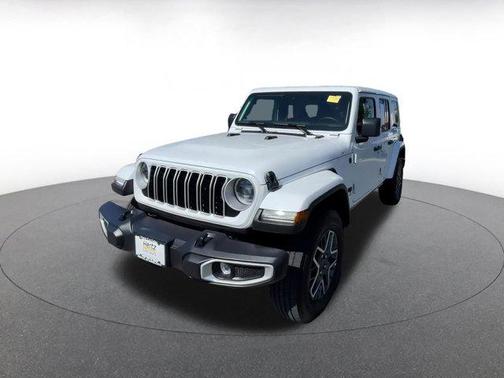 2025 Jeep Wrangler 4-Door Sahara 4x4