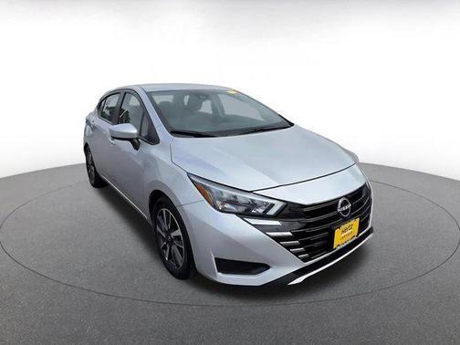 Brilliant Silver Metallic 2025 Nissan Versa 1.6 SV