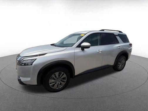 Brilliant Silver Metallic 2025 Nissan Pathfinder SV FWD