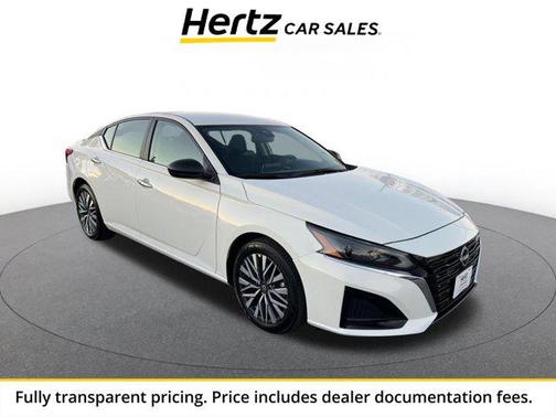 Glacier White 2025 Nissan Altima SV FWD