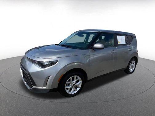 Steel Gray 2025 Kia Soul LX