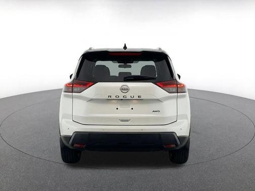 Brilliant Silver Metallic 2025 Nissan Rogue SV