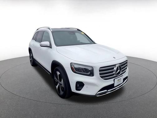 Polar White 2025 Mercedes-Benz GLB 250 Base