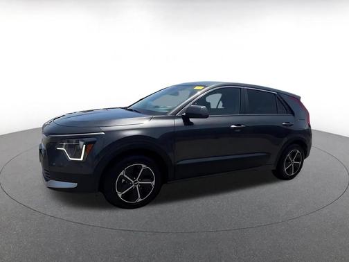 Interstellar Gray 2026 Kia Niro LX