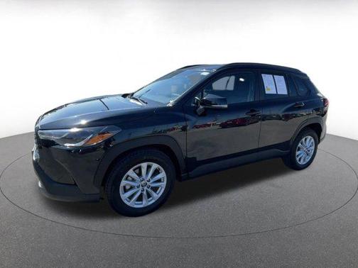 2025 Toyota Corolla Cross LE