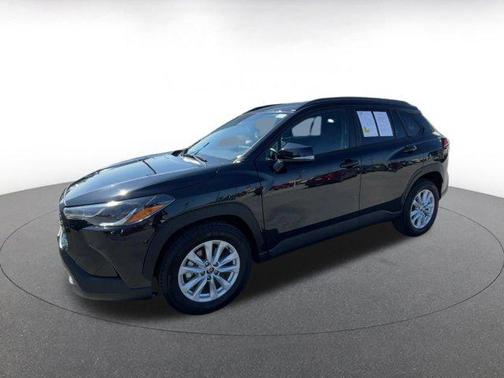 2025 Toyota Corolla Cross LE