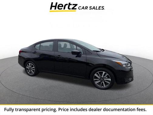 Super Black 2025 Nissan Versa 1.6 SV