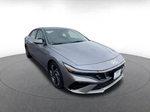 2025 Hyundai ELANTRA HEV Limited