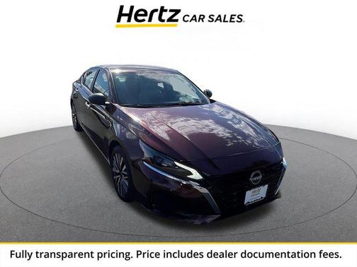 Garnet Pearl Metallic 2025 Nissan Altima SV FWD