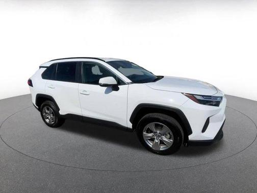 Ice Cap 2025 Toyota RAV4 XLE