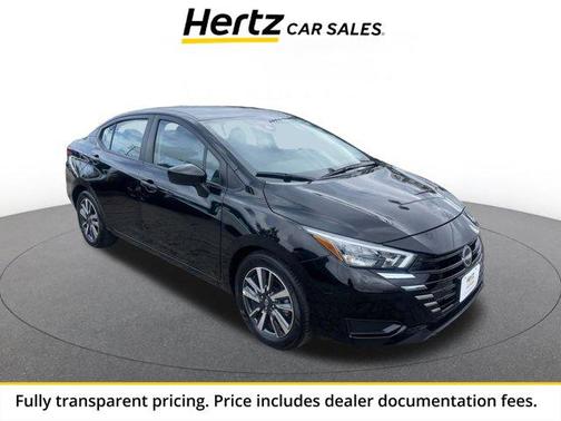 Super Black 2025 Nissan Versa 1.6 SV