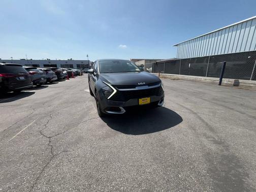Gravity Gray 2025 Kia Sportage LX
