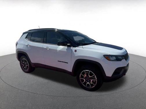 2025 Jeep Compass Trailhawk