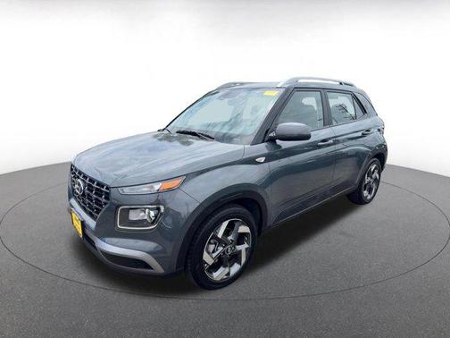 Ecotronic Gray 2025 Hyundai VENUE SEL