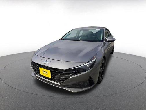 Fluid Metal 2023 Hyundai ELANTRA Limited