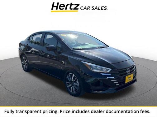 Super Black 2025 Nissan Versa 1.6 SV