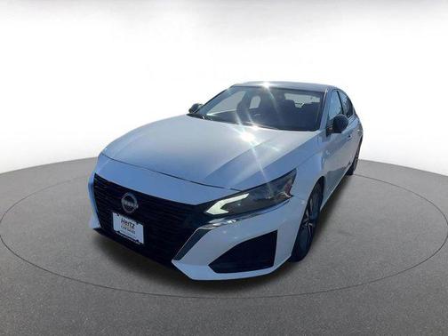 2025 Nissan Altima SV FWD