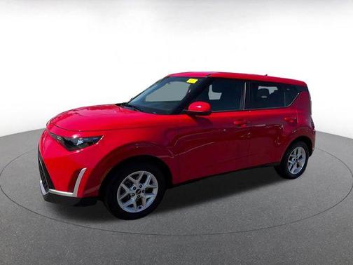 Inferno Red 2025 Kia Soul LX