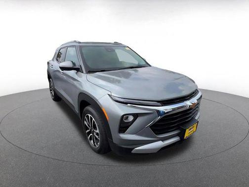 Sterling Gray Metallic 2025 Chevrolet Trailblazer LT