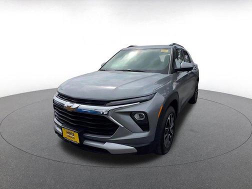 Sterling Gray Metallic 2025 Chevrolet Trailblazer LT