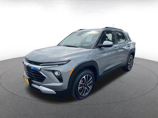 Sterling Gray Metallic 2025 Chevrolet Trailblazer LT