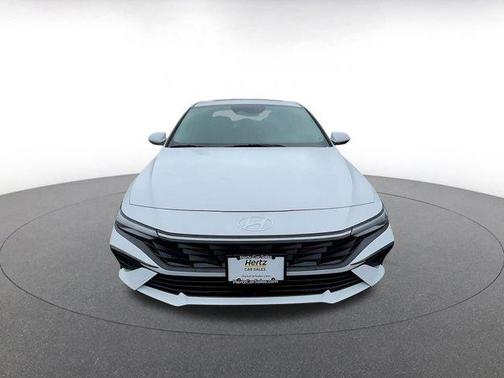 2025 Hyundai ELANTRA SEL