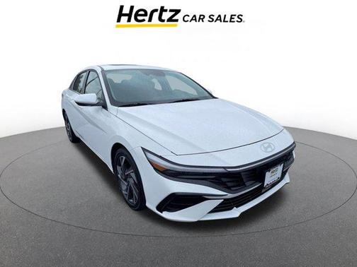 2025 Hyundai ELANTRA SEL