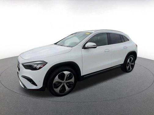 Polar White 2025 Mercedes-Benz GLA 250 4MATIC