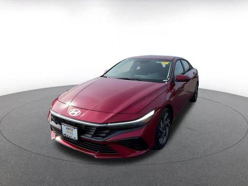 2025 Hyundai ELANTRA SEL