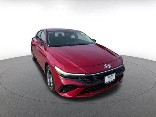 2025 Hyundai ELANTRA SEL