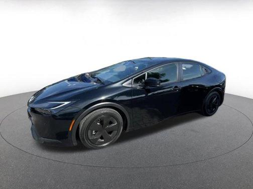 2025 Toyota Prius LE