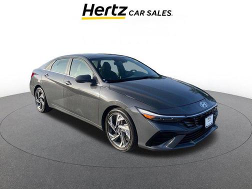 2025 Hyundai ELANTRA SEL