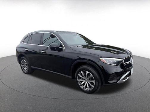 Black 2024 Mercedes-Benz GLC 300 4MATIC