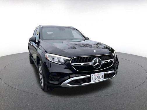 Black 2024 Mercedes-Benz GLC 300 4MATIC