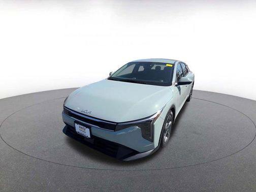 Morning Haze 2025 Kia K4 LXS