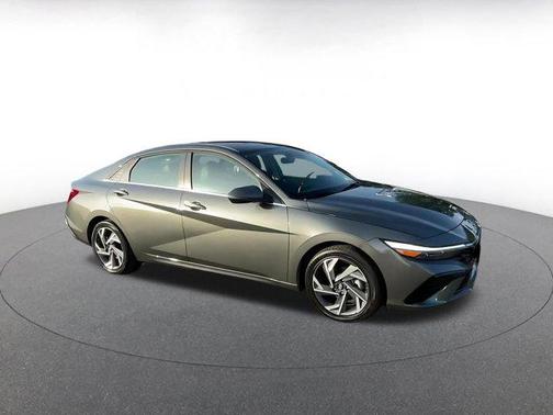 2025 Hyundai ELANTRA HEV Limited