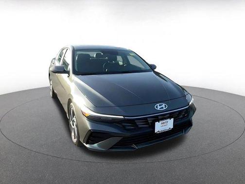 2025 Hyundai ELANTRA HEV Limited