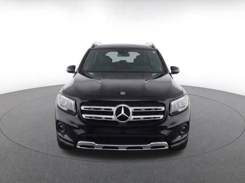 Night Black 2025 Mercedes-Benz GLB 250 4MATIC