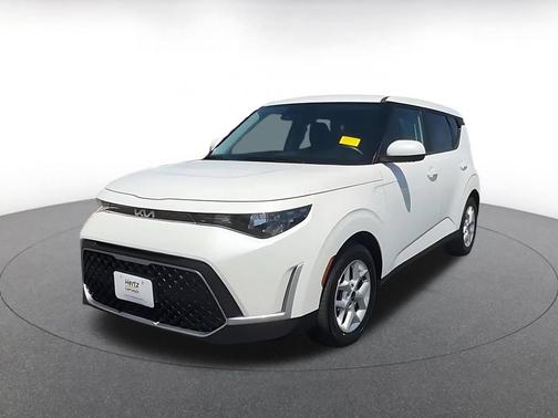 Snow White Pearl 2025 Kia Soul LX