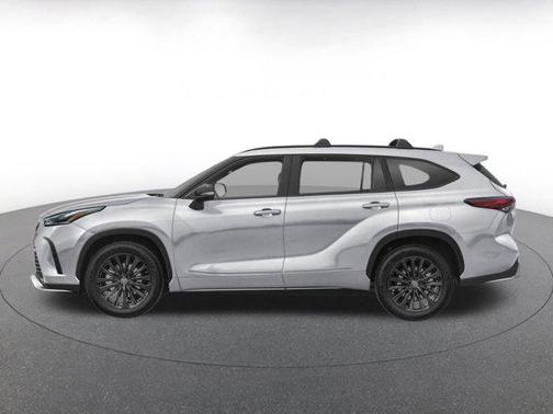 Celestial Silver Metallic 2025 Toyota Highlander LE
